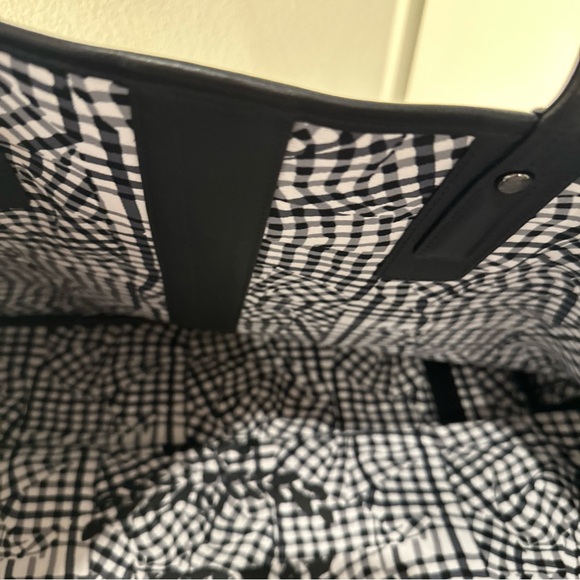 MCM PRODUCTS TOTE SHOPPER LARGE BLACK USA INC CORE MWPAAVI01 MSRP $1,550 - Picture 12 of 16